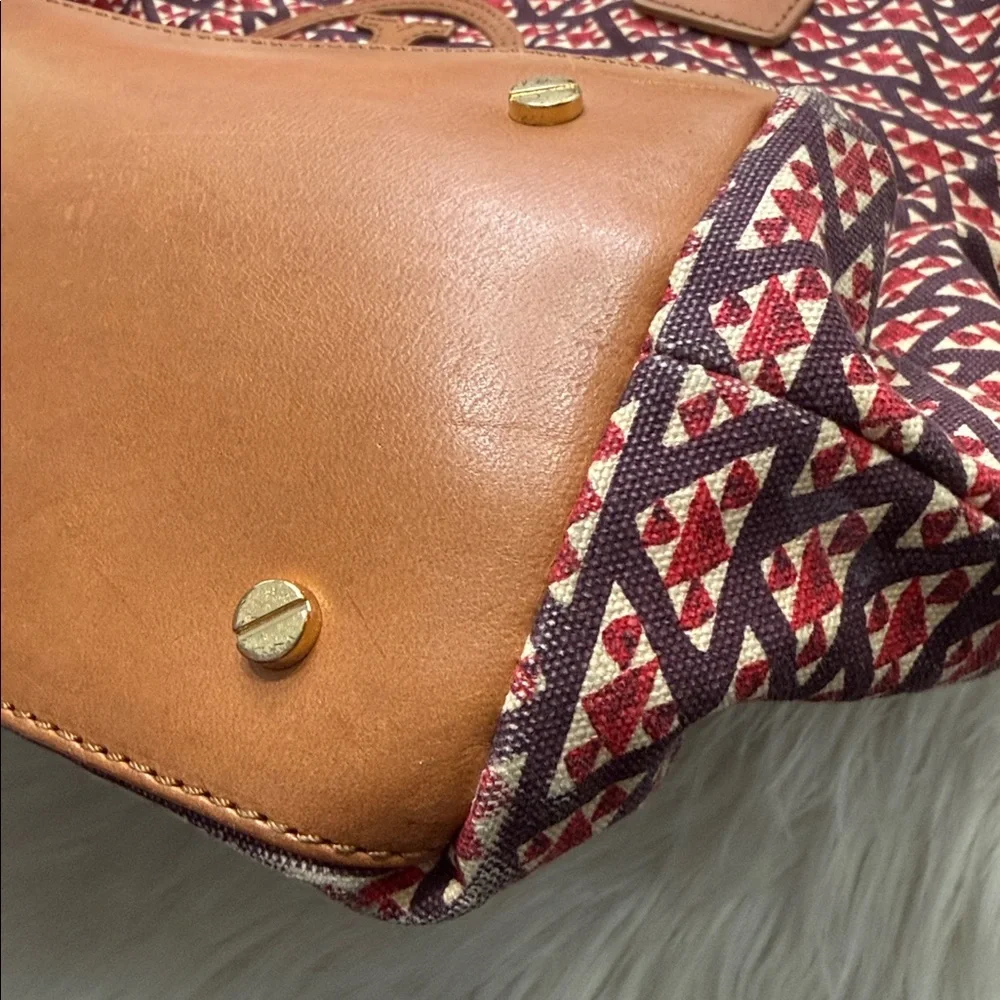 Rare TORY BURCH Jaden Tote Retails $498 - Picture 10 of 16